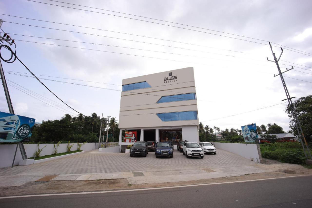Bliss Regency Business Hotel Palakkad Luaran gambar