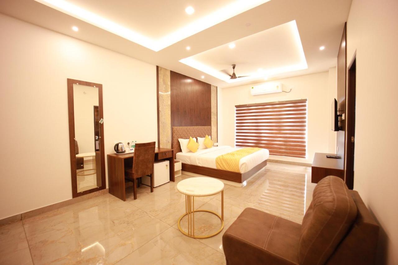 Bliss Regency Business Hotel Palakkad Luaran gambar