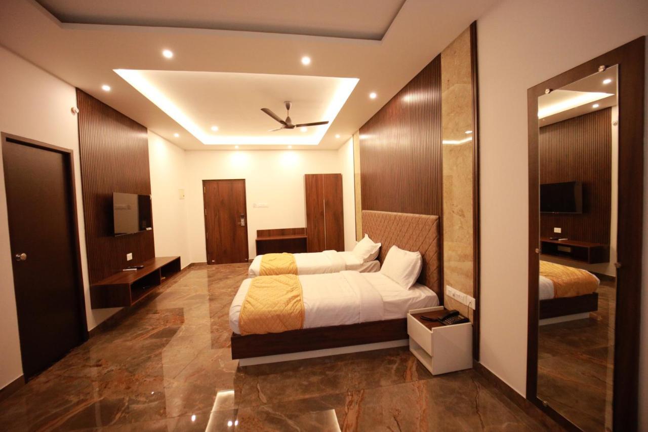 Bliss Regency Business Hotel Palakkad Luaran gambar