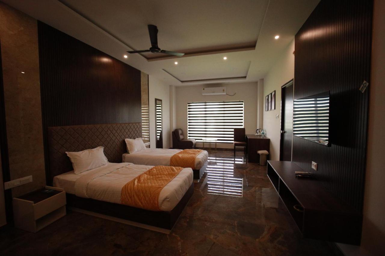 Bliss Regency Business Hotel Palakkad Luaran gambar