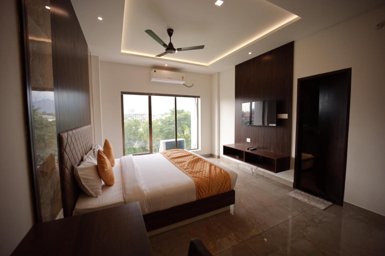 Bliss Regency Business Hotel Palakkad Luaran gambar