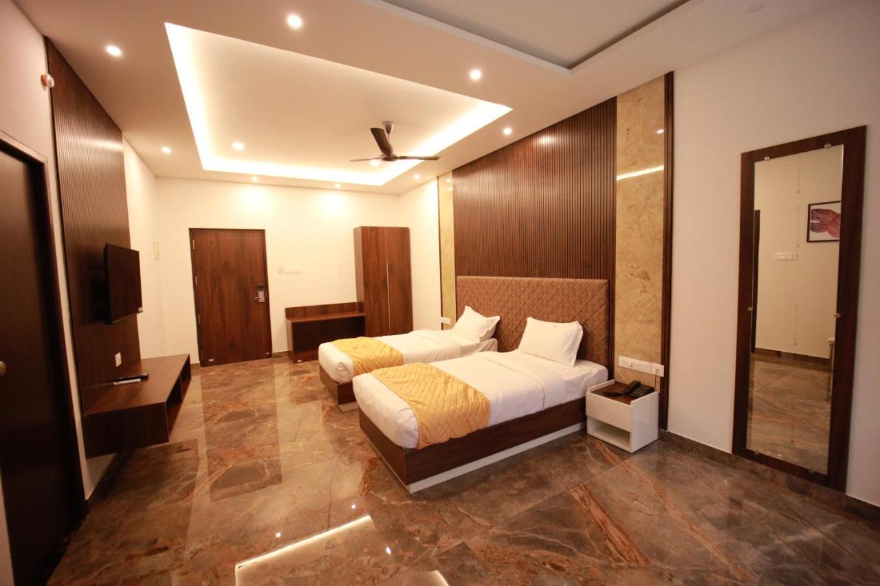 Bliss Regency Business Hotel Palakkad Luaran gambar