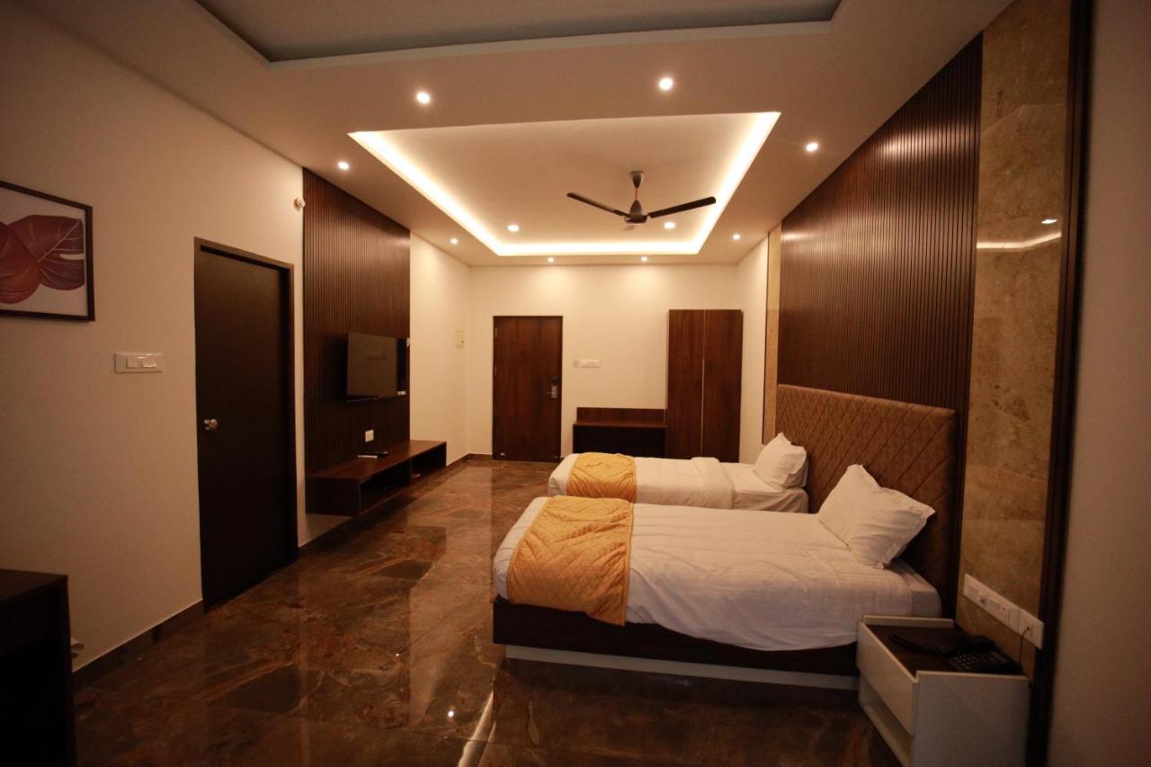 Bliss Regency Business Hotel Palakkad Luaran gambar