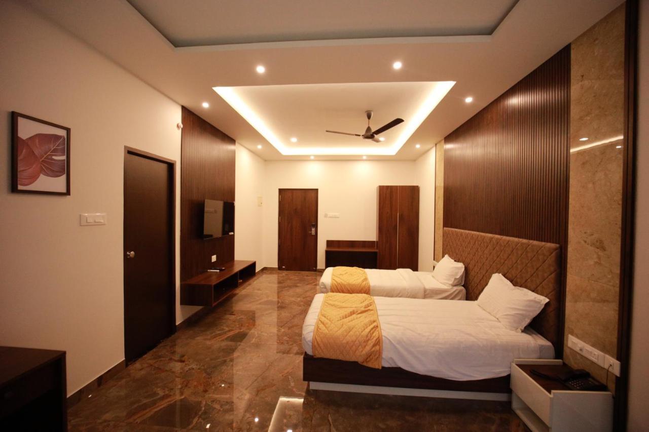 Bliss Regency Business Hotel Palakkad Luaran gambar